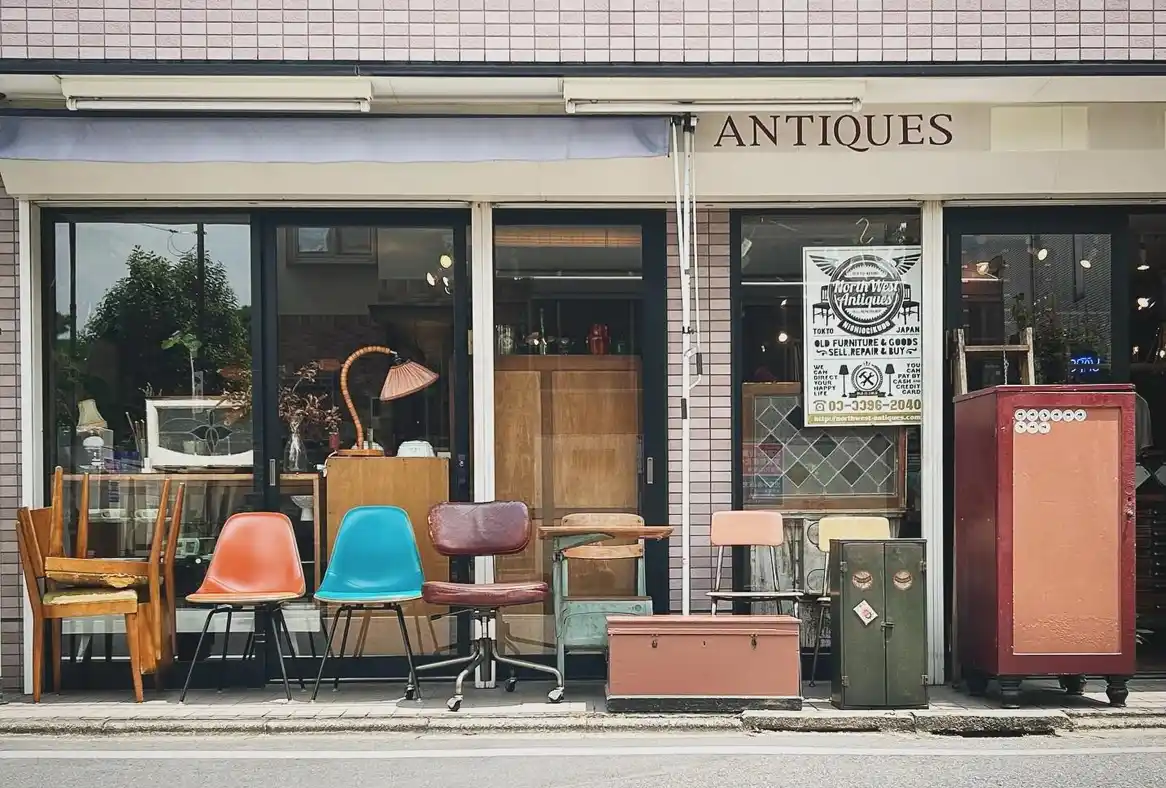 Northwest-antiques(約1,160m／徒歩15分)