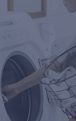 ドラム式洗濯機で洗濯をするイメージ画像