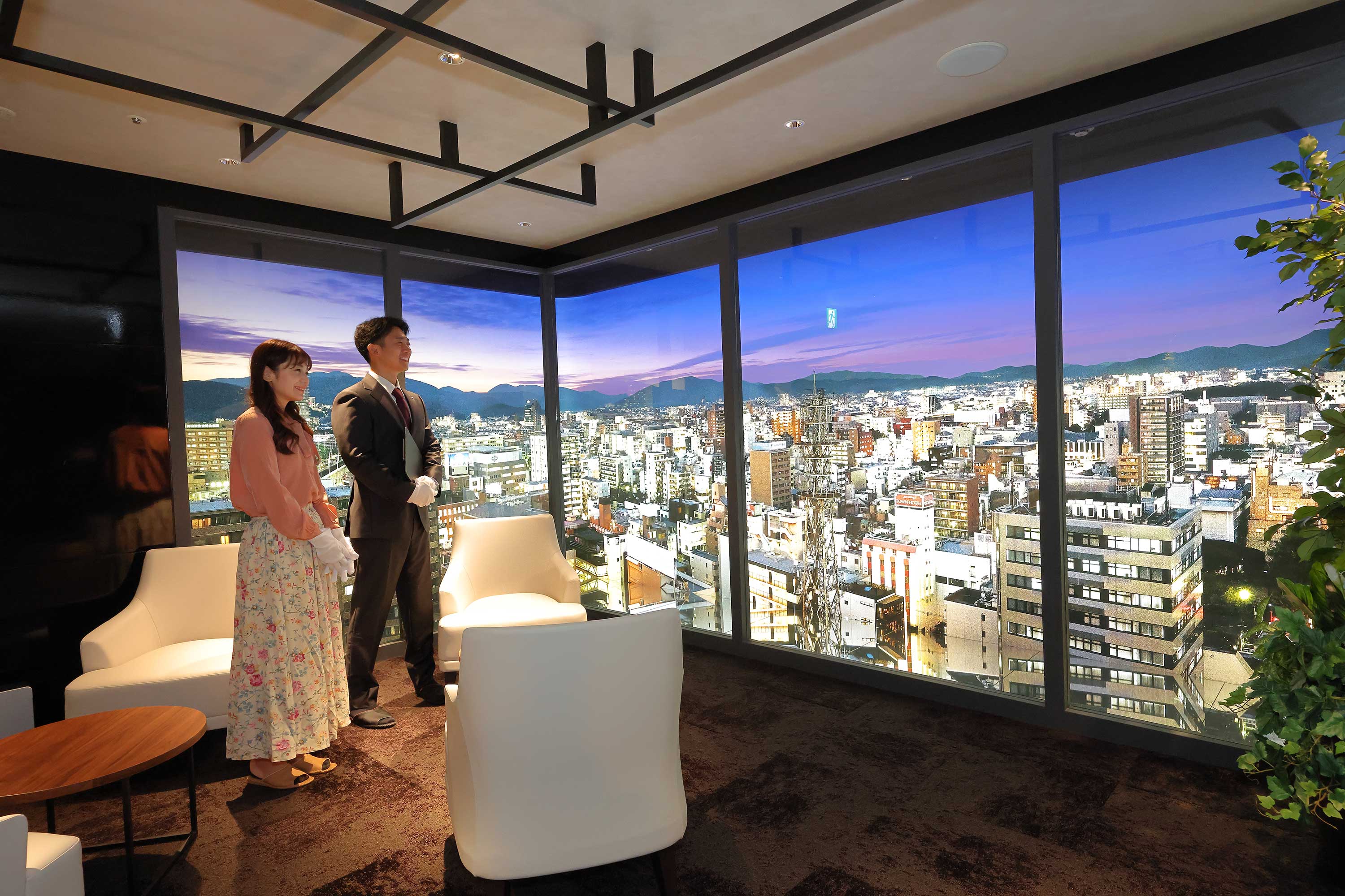 スカイラウンジの世界観を体感