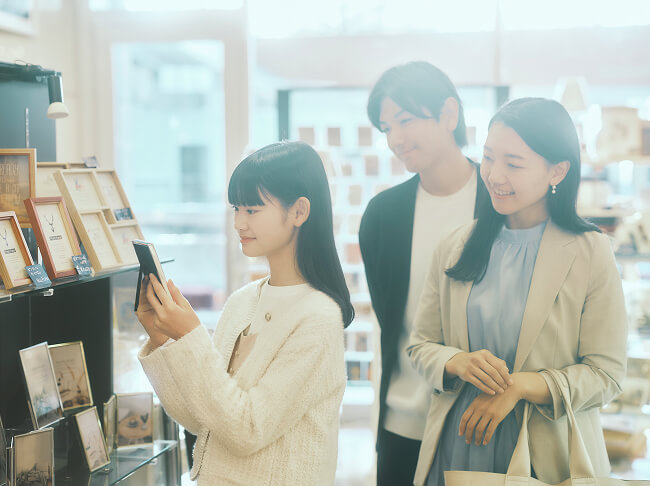 東京芸術劇場・シアターアートショップ