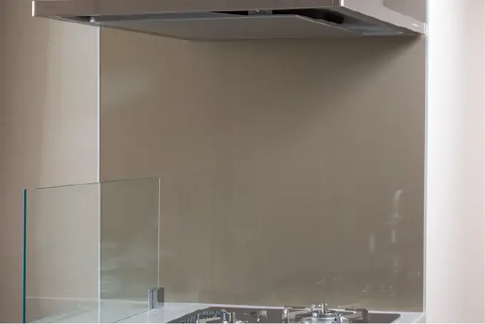 清潔で便利なキッチンパネル