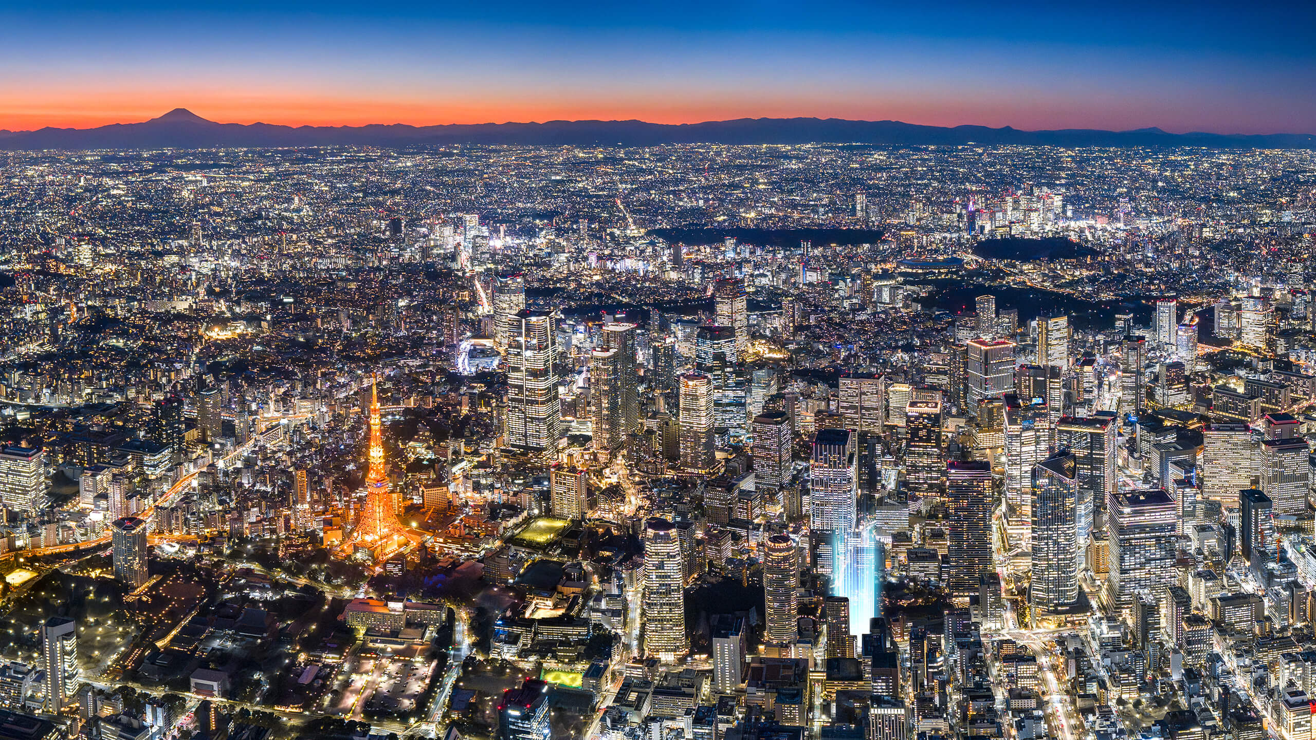 愛宕・虎ノ門一帯を望む夜景パノラマ