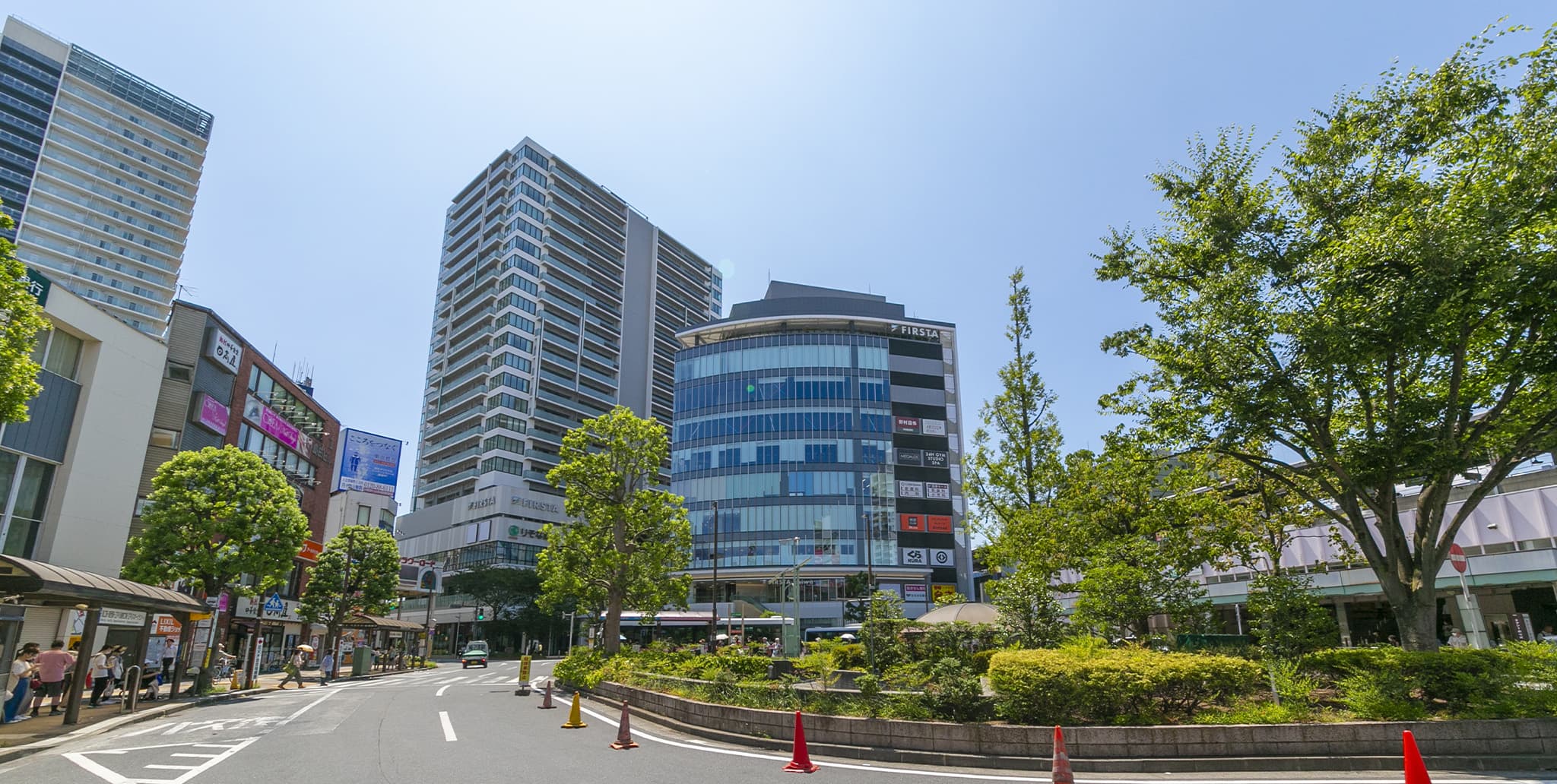 小岩駅前