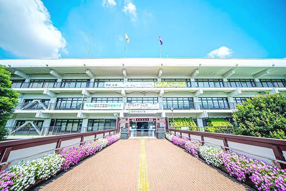 葛飾区役所（徒歩13分/約990m） 写真