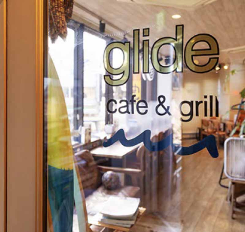 glide CAFE BAR & GRILL〔ダイニングバー〕