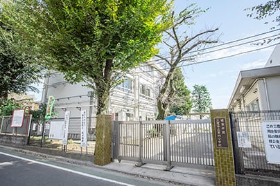 三鷹第四小学校