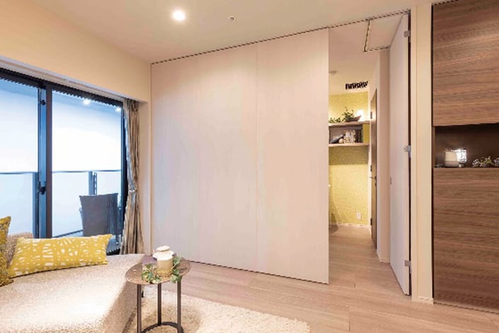 ウォールドア（当社施工例）※本件の仕様とは異なります。