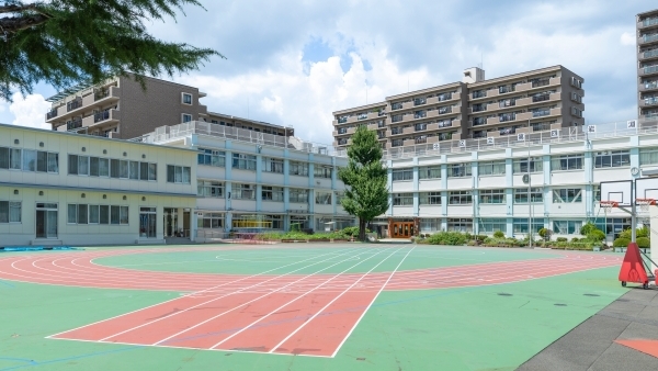 北区立第四岩淵小学校（約370m／徒歩5分）
