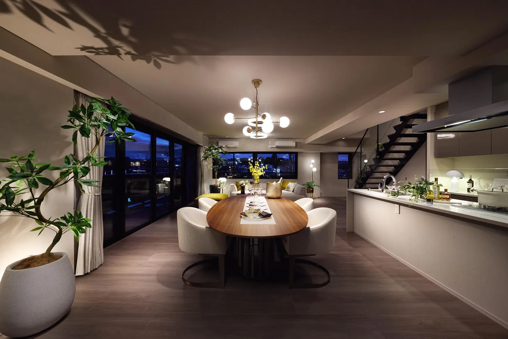 モデルルームLrタイプ（リビング・ダイニング、キッチン/2025年11月撮影）