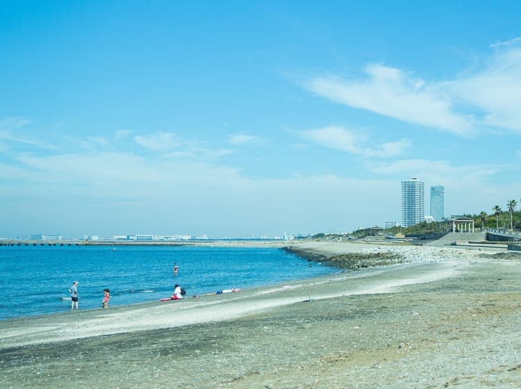 検見川の浜（自転車11分・約2.5km）