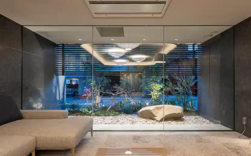 エントランスラウンジ（2026年2月撮影）