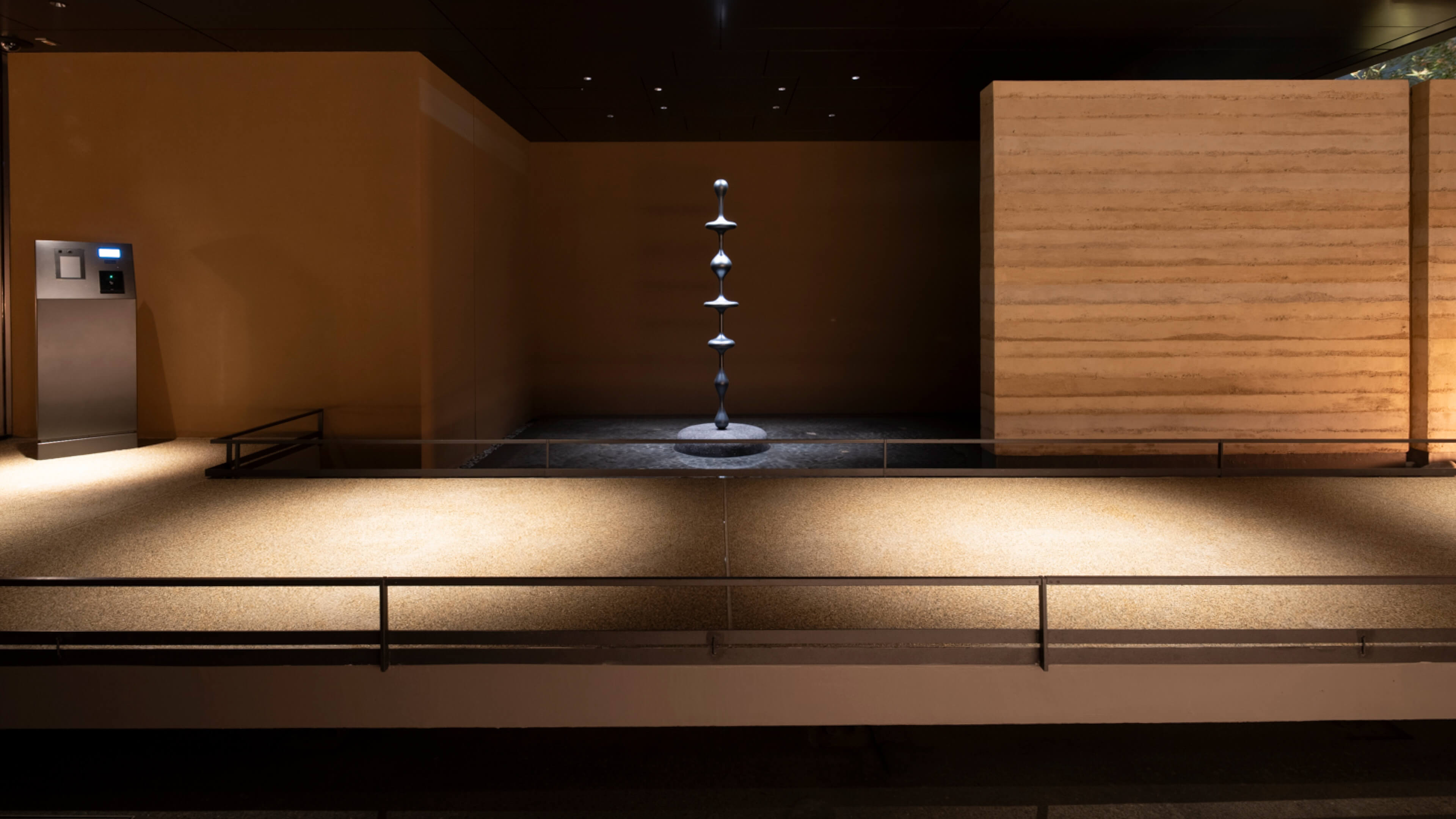 エントランスアプローチ