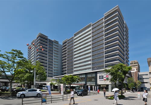 プラウド阪急塚口駅前・ソコラ塚口クロス