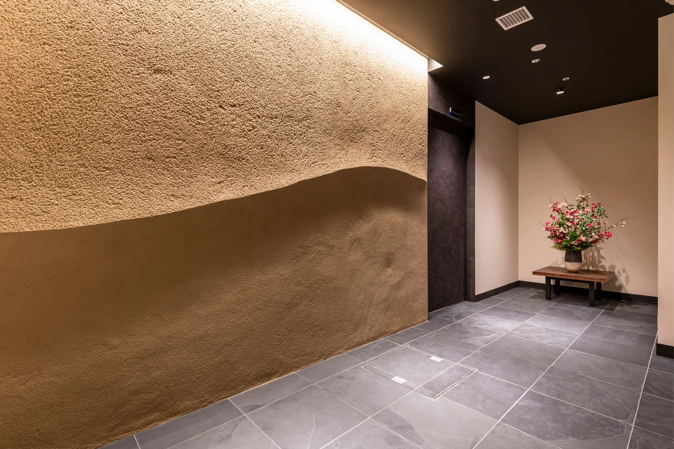 プラウドギャラリー京都エントランス（2025年4月撮影）